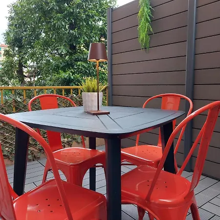 Lägenhet Petite Maison Elegante Monolocale Con Terrazza *