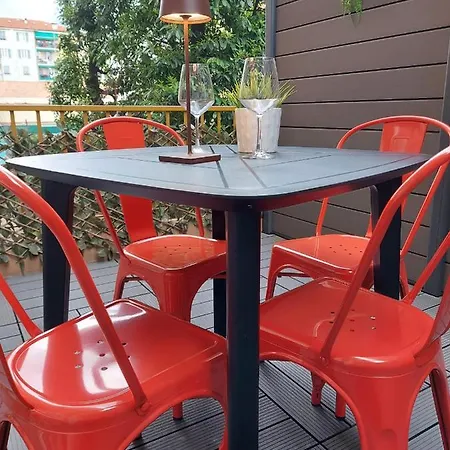 Lägenhet Petite Maison Elegante Monolocale Con Terrazza