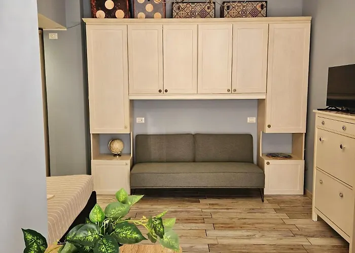 Petite Maison Elegante Monolocale Con Terrazza Apartman