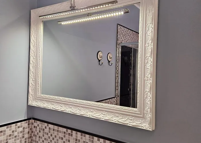 Petite Maison Elegante Monolocale Con Terrazza Apartman