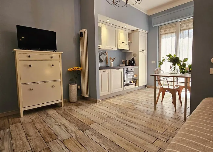 Petite Maison Elegante Monolocale Con Terrazza Apartman Chiavari